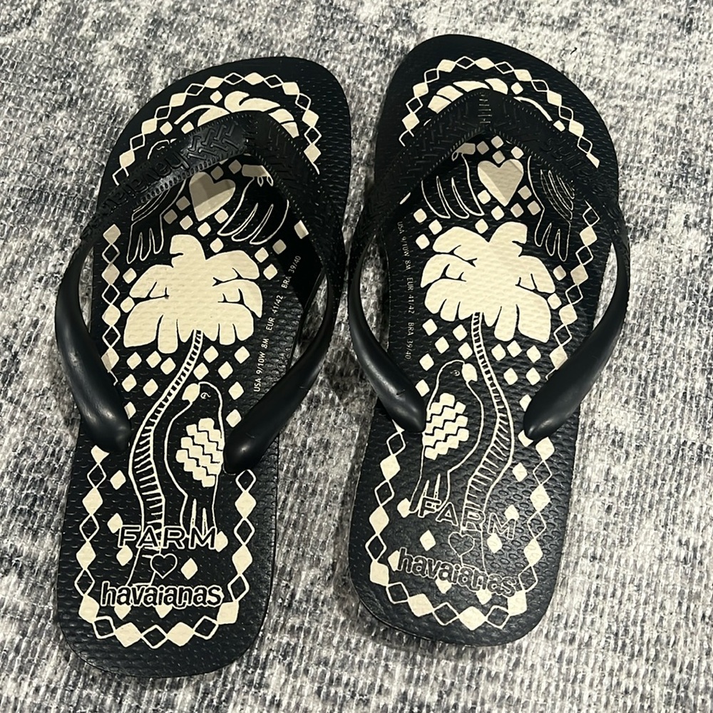 Farm Rio Havaiana’s - Size US 9/10